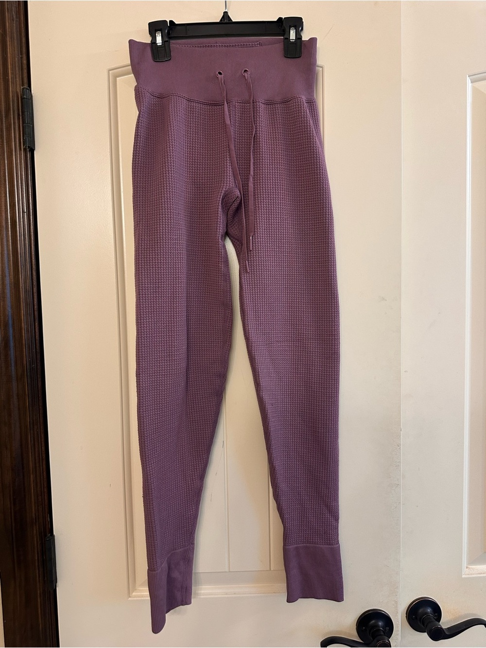 Women’s PINK Active Waffle-Knit Leggings in Lavender